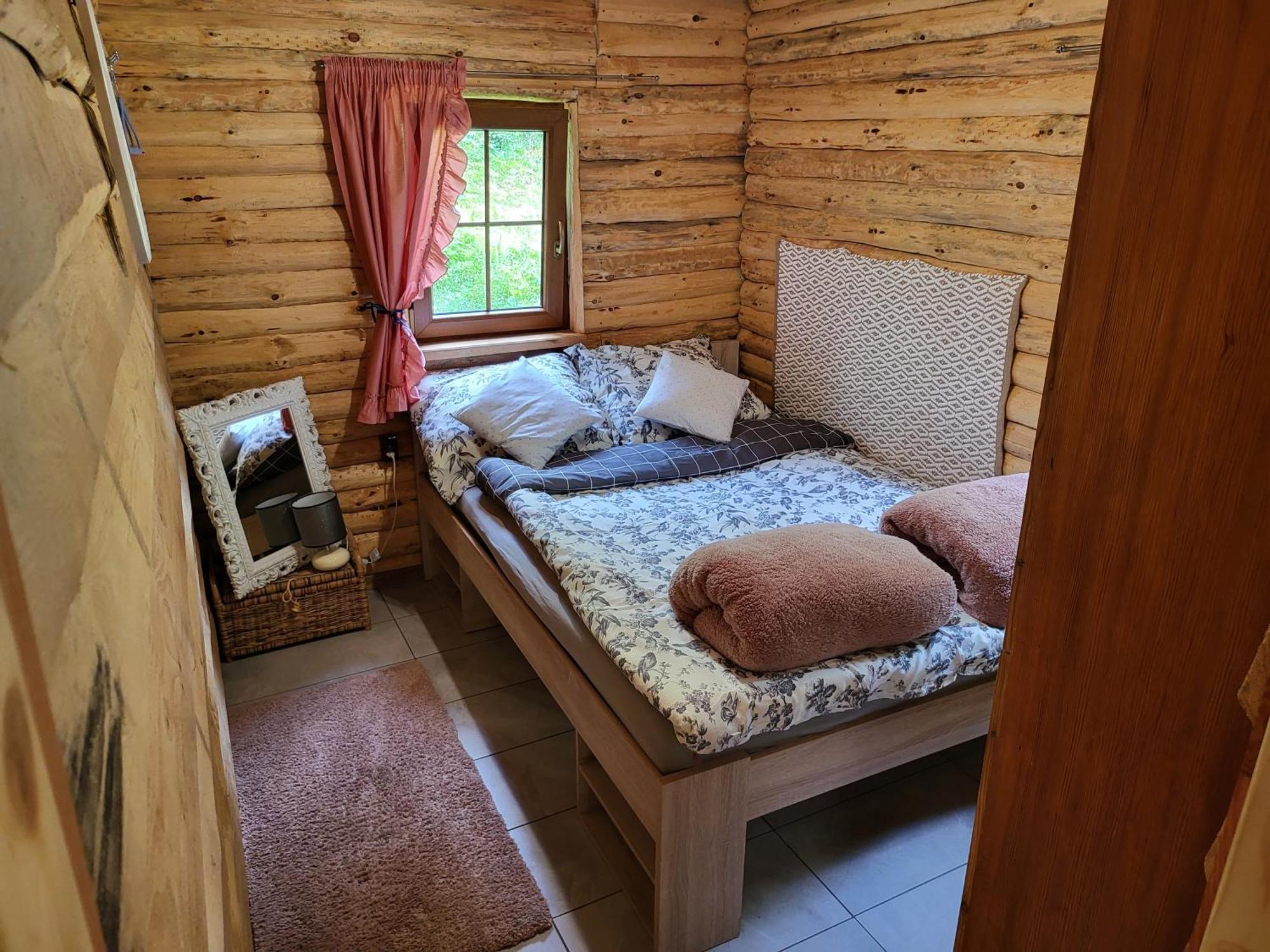 Borowe Chatki Nad Lubiszewem Lipusz Habitación foto
