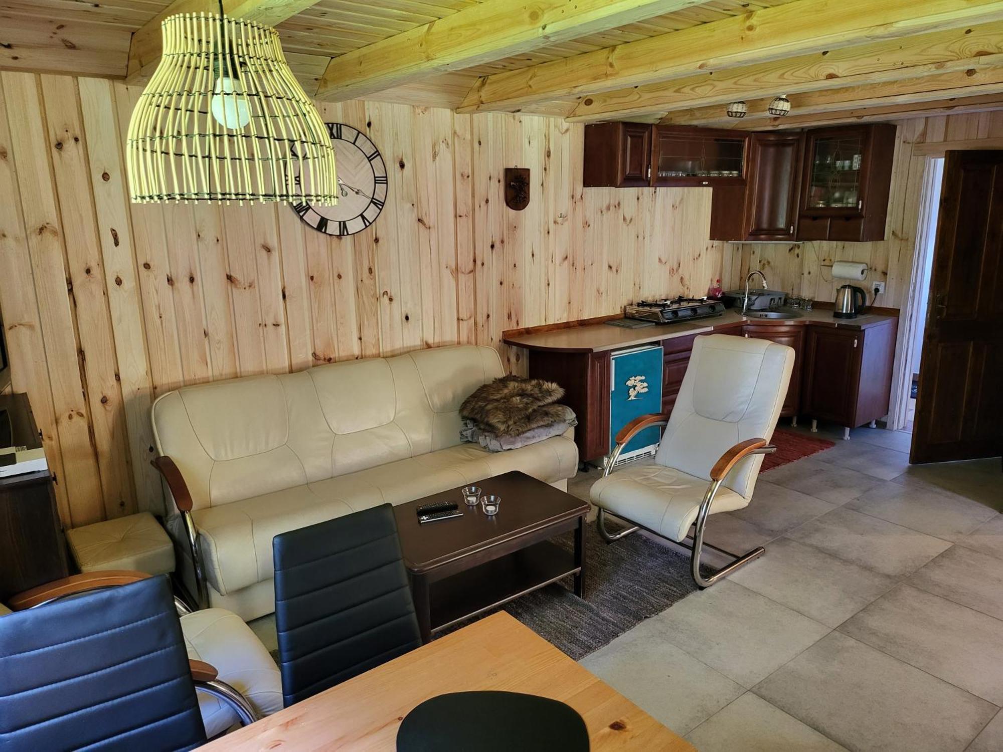 Borowe Chatki Nad Lubiszewem Lipusz Habitación foto